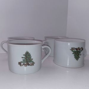 4 Christmas cups